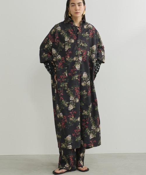 Libra Cue(リブラ キュー)の「ボタニカルプリントコクーンシルエットイージーパンツ(スラックス・レディース・アイボリー/ブラック・FREE)」の8枚目の写真