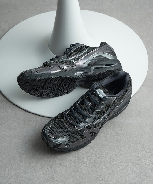 MIZUNO(ミズノ )の「【MIZUNO】Wave Rlder 10 D1GA250601/D1GA243108(スニーカー・メンズ・シルバー/ブラック・28.5cm/28cm/27.5cm/27cm/26.5cm)」の1枚目の写真