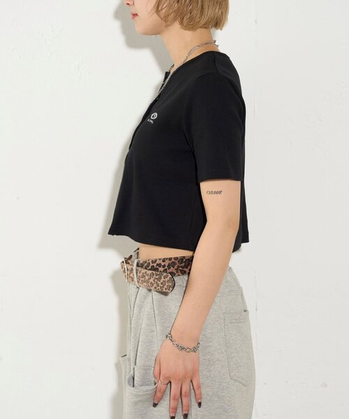 WHO'S WHO gallery(フーズフーギャラリー)の「【SLOPPY/スロッピー】フューチャーロゴヘンリーネック半袖(Tシャツ/カットソー・レディース・ホワイト/チャコールグレー/ブラック/ブラック系その他・FREE)」の20枚目の写真