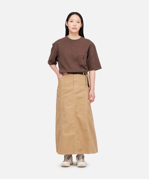 Gramicci（グラミチ）の「ONE POINT TEE PIGT DYED｜ワンポイントTシャツピグメントダイ Gramicci グラミチ（Tシャツ/カットソー・メンズ・オリーブ系/ナチュラル/ブラウン/マスタード/ネイビー/レッド/イエロー・S/L/XL/XXL/M）」の2枚目の写真