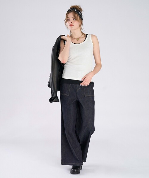 To b. by agnes b.(トゥービーバイアニエスベー)の「リブ タンクトップ(Tシャツ/カットソー・レディース・ホワイト・40/38)」の11枚目の写真