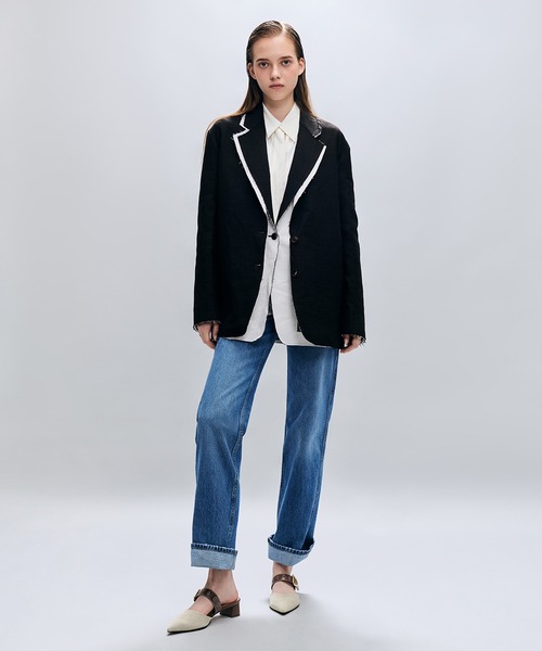 CHARLES & KEITH(チャールズ & キース)の「Sepphe セフェ メタリックバックル ポインテッドトゥヒールミュール(パンプス・レディース・ブラック/ブラウン/クリーム・22.5cm/23cm/23.5cm/24.5cm/25cm/25.5cm/26.5cm)」の16枚目の写真