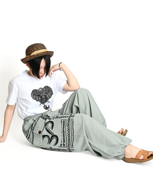 MARAI(マーライ)の「ゾウ 恐竜 ワンポイントプリント 無地 半袖Tシャツ(Tシャツ/カットソー・レディース・ホワイト系/イエロー/ブラック系/ワイン・FREE)」の18枚目の写真