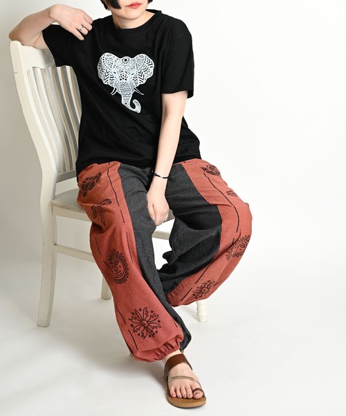 MARAI(マーライ)の「ゾウ 恐竜 ワンポイントプリント 無地 半袖Tシャツ(Tシャツ/カットソー・レディース・ホワイト系/イエロー/ブラック系/ワイン・FREE)」の8枚目の写真
