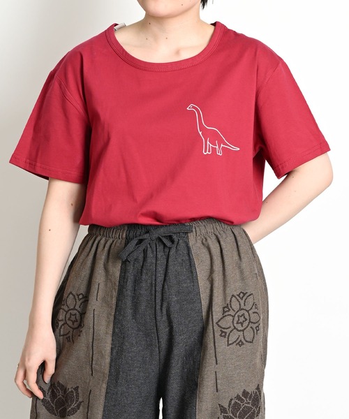 MARAI(マーライ)の「ゾウ 恐竜 ワンポイントプリント 無地 半袖Tシャツ(Tシャツ/カットソー・レディース・ホワイト系/イエロー/ブラック系/ワイン・FREE)」の14枚目の写真