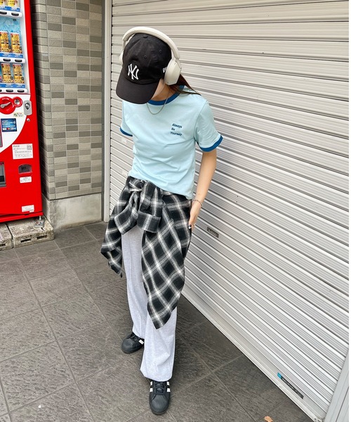 ABYS（アビス）の「ワンポイント刺繍リンガー半袖Tシャツ（Tシャツ/カットソー・レディース・ホワイト/ライトブルー/イエロー/ピンク/ネイビー・MEDIUM/LARGE）」の17枚目の写真