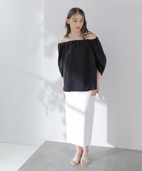 La TOTALITE（ラトータリテ）の「【洗える】オフショルブラウス（シャツ/ブラウス・レディース・ネイビー/イエロー・FREE）」の5枚目の写真