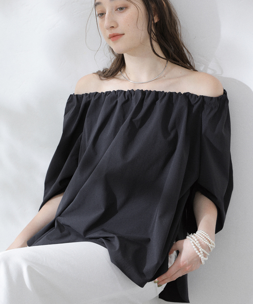 La TOTALITE（ラトータリテ）の「【洗える】オフショルブラウス（シャツ/ブラウス・レディース・ネイビー/イエロー・FREE）」の6枚目の写真