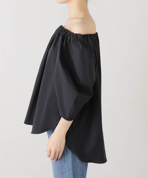 La TOTALITE（ラトータリテ）の「【洗える】オフショルブラウス（シャツ/ブラウス・レディース・ネイビー/イエロー・FREE）」の13枚目の写真