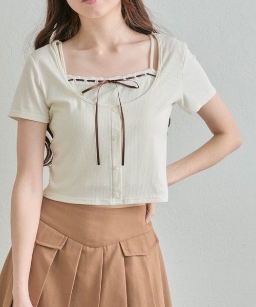 OLIVE des OLIVE(オリーブデオリーブ)の「レースリボンレイヤードトップス(Tシャツ/カットソー・レディース・ブラック/サックスブルー/トップグレー/アイボリー・FREE)」の2枚目の写真