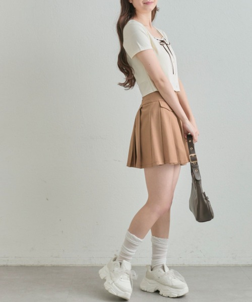 OLIVE des OLIVE(オリーブデオリーブ)の「レースリボンレイヤードトップス(Tシャツ/カットソー・レディース・ブラック/サックスブルー/トップグレー/アイボリー・FREE)」の10枚目の写真