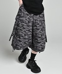 ADRER(アドラー)の「parachute cargo wide short pants / パラシュートカーゴ ワイド ショート パンツ(カーゴパンツ・メンズ)」