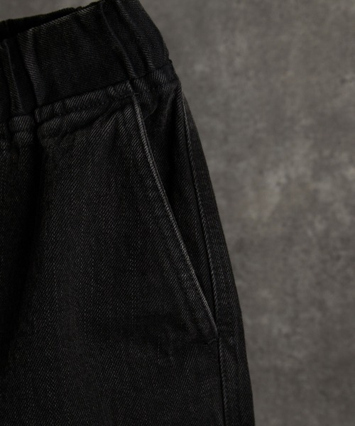 ADRER(アドラー)の「parachute cargo wide short pants / パラシュートカーゴ ワイド ショート パンツ(カーゴパンツ・メンズ・ブラック系1/ブラック/グレー系1/ブラック系2・XS/S/M/L)」の14枚目の写真