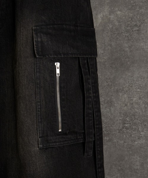 ADRER(アドラー)の「parachute cargo wide short pants / パラシュートカーゴ ワイド ショート パンツ(カーゴパンツ・メンズ・ブラック系1/ブラック/グレー系1/ブラック系2・XS/S/M/L)」の15枚目の写真