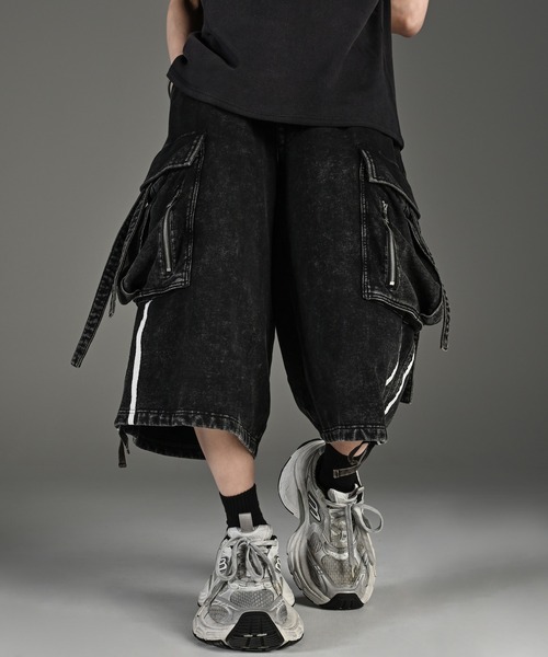 ADRER（アドラー）の「parachute cargo wide short pants / パラシュートカーゴワイドショートパンツ（その他パンツ・メンズ・ブラック系1/ブラック/グレー系1・XS/S/M/L）」の14枚目の写真
