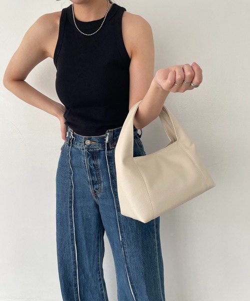EFOLE(エフォル)の「【軽量/500ml収納/肩掛け】シュリンクミニバッグ(ハンドバッグ・レディース・イエロー/オフホワイト/ブラック・FREE)」の1枚目の写真