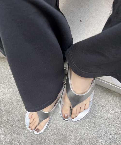 PAES(ペイズ)の「【Paes/ペイズ】 FLIP FLOP Coating:サンダル(サンダル・レディース・シルバー/ガンメタ・25cm/24cm/23cm)」の10枚目の写真