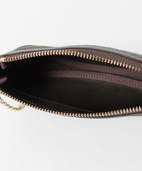 sita parantica（シータパランティカ）の「sita parantica/シータ パランティカ Ultrasuede POUCH_S ショルダーバッグ ブランドロゴ ミニバッグ（ショルダーバッグ・レディース・グレイッシュベージュ・ONE SIZE）」の8枚目の写真