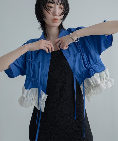 VACANCY（ヴァカンシー）の「フリルチュールドッキングバリモアシャツ（シャツ/ブラウス・レディース・ブルー/ホワイト/ブラック・FREE）」の8枚目の写真