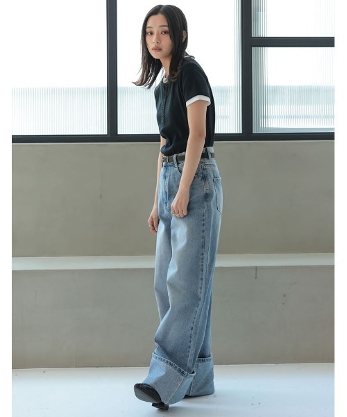 Re:EDIT(リエディ)の「配色ヘンリーネックレイヤード風半袖トップス(Tシャツ/カットソー・レディース・ブラック×ホワイト/ブラウン×イエロー/グレー×ホワイト/ホワイト×グレー・MEDIUM/LARGE)」の9枚目の写真
