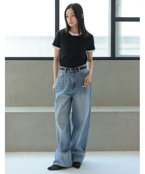 Re:EDIT(リエディ)の「配色ヘンリーネックレイヤード風半袖トップス(Tシャツ/カットソー・レディース・ブラック×ホワイト/ブラウン×イエロー/グレー×ホワイト/ホワイト×グレー・MEDIUM/LARGE)」の8枚目の写真