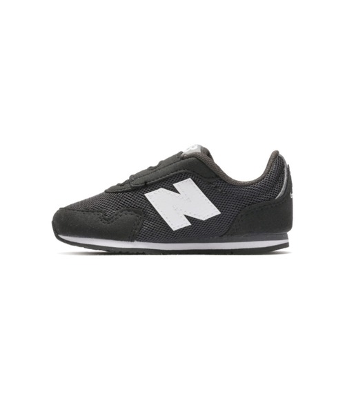 NEW BALANCE（ニューバランス）の「【New Balance／ニューバランス】NB IV323BK W ベビーシューズ（スニーカー・キッズ・ブラック・12.0cm/12.5cm/13.0cm/13.5cm/14.0cm/14.5cm/15.0cm/15.5cm/16.0cm/16.5cm）」の7枚目の写真