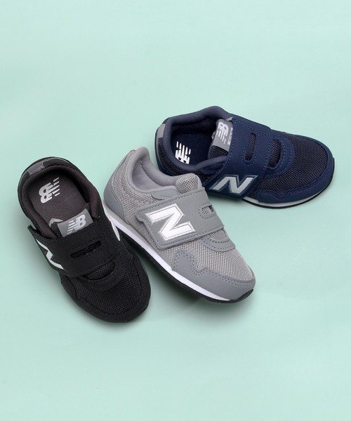 NEW BALANCE（ニューバランス）の「【New Balance／ニューバランス】NB IV323BK W ベビーシューズ（スニーカー・キッズ・ブラック・12.0cm/12.5cm/13.0cm/13.5cm/14.0cm/14.5cm/15.0cm/15.5cm/16.0cm/16.5cm）」の9枚目の写真