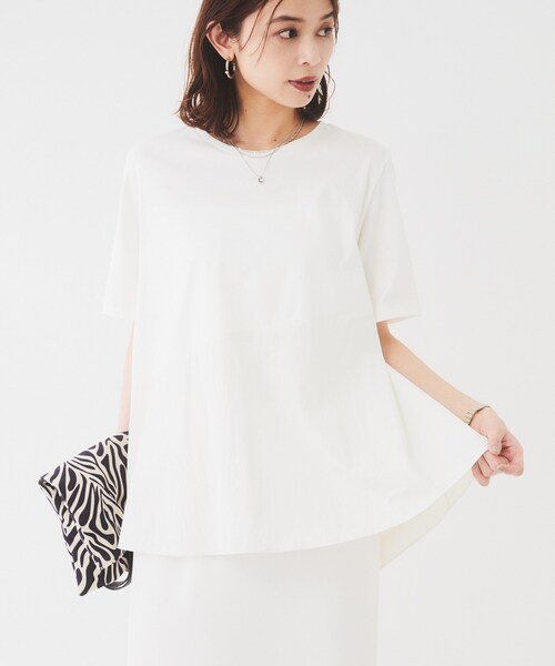 UNTITLED（アンタイトル）の「【UVカット/接触冷感/Tシャツ】異素材ドッキングペプラム（Tシャツ/カットソー・レディース・オフホワイト/サックスブルー/ブラック/グリーン系・00/04/02/50/48/44）」の5枚目の写真
