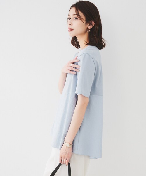 UNTITLED（アンタイトル）の「【UVカット/接触冷感/Tシャツ】異素材ドッキングペプラム（Tシャツ/カットソー・レディース・オフホワイト/サックスブルー/ブラック/グリーン系・00/04/02/50/48/44）」の15枚目の写真