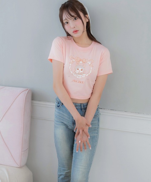 PriCHOU(プリシュ)の「Logo print Cropped T-Shirt/ロゴプリントクロップドTシャツ(Tシャツ/カットソー・レディース・ピンク/ホワイト/ブラック・FREE)」の5枚目の写真