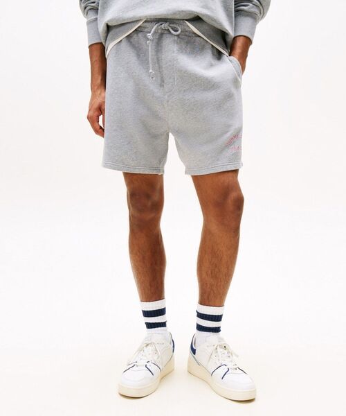 tommy jeans(トミー ジーンズ)の「リラックスオーバーダイバーシティショートパンツ(その他パンツ・メンズ・グレー・X-LARGE/MEDIUM/SMALL/LARGE)」の9枚目の写真