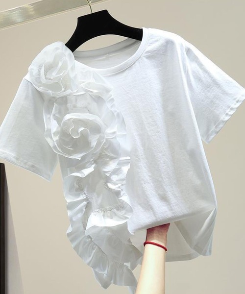 tシャツ 3Dフラワーモチーフ半袖カットソー レディース 3Dﾌﾗﾜｰﾓﾁｰﾌ半袖カットソー（Tシャツ/カットソー）｜CADBURY