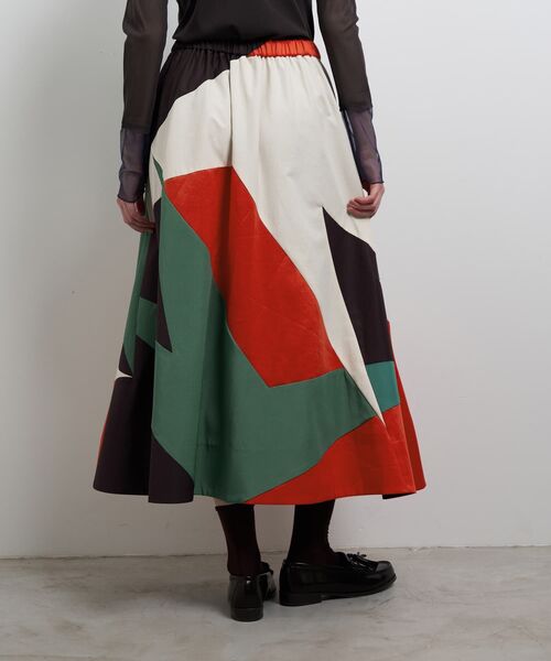 LANVIN en Bleu（ランバンオンブルー）の「LES MOUETTESフレアスカート（スカート・レディース・グリーン・38/36）」の6枚目の写真