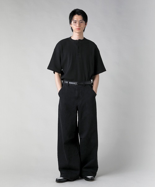 EPIC(エピック)の「ワイドバギーダーツデニムパンツ(デニムパンツ・メンズ・ブラック/ブラック系・S/M/L/XL)」の12枚目の写真