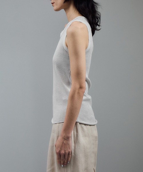 SALON adam et rope'(サロン アダム エ ロペ)の「【WEB限定】ラメリブタンク(タンクトップ・レディース・ブラック/グレー/オフホワイト・FREE)」の18枚目の写真