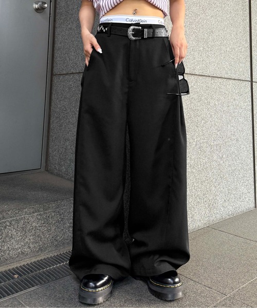 sedacle(セダクル)の「サイドタックラメスラックス(スラックス・レディース・ブラック/ブラック系その他/グレー・SMALL/MEDIUM/LARGE)」の4枚目の写真