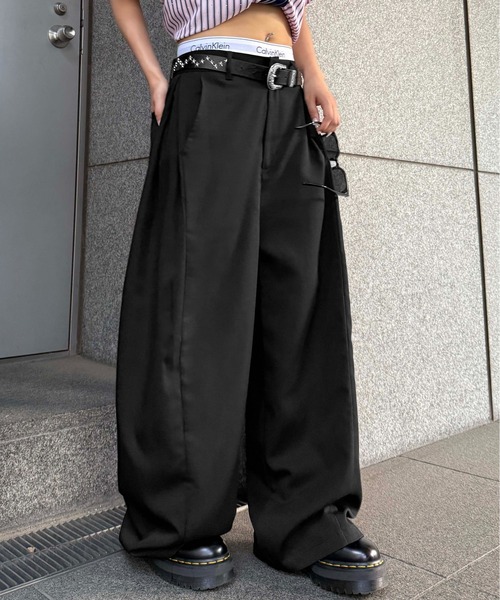 sedacle(セダクル)の「サイドタックラメスラックス(スラックス・レディース・ブラック/ブラック系その他/グレー・SMALL/MEDIUM/LARGE)」の5枚目の写真