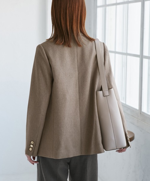 ROPE' PICNIC（ロペピクニック）の「【WEB限定・ミドル丈】レディハンサムシリーズ ウールライク金ボタンジャケット(半裏地)/通勤対応（テーラードジャケット・レディース・ブラック系その他/グレー/ネイビー/ライトグレー/ベージュ系その他2・M/L）」の21枚目の写真