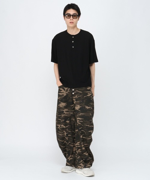 3.3 Field Trip （3.3フィールドトリップ）の「3.3 Field Trip／ヘンリールーズＴシャツ（Tシャツ/カットソー・メンズ・ホワイト/ブラウン/ブラック・MEDIUM/LARGE）」の11枚目の写真