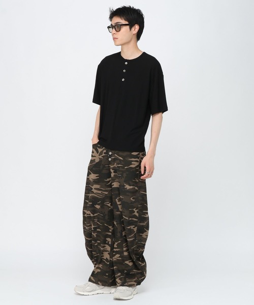 3.3 Field Trip （3.3フィールドトリップ）の「3.3 Field Trip／ヘンリールーズＴシャツ（Tシャツ/カットソー・メンズ・ホワイト/ブラウン/ブラック・MEDIUM/LARGE）」の12枚目の写真