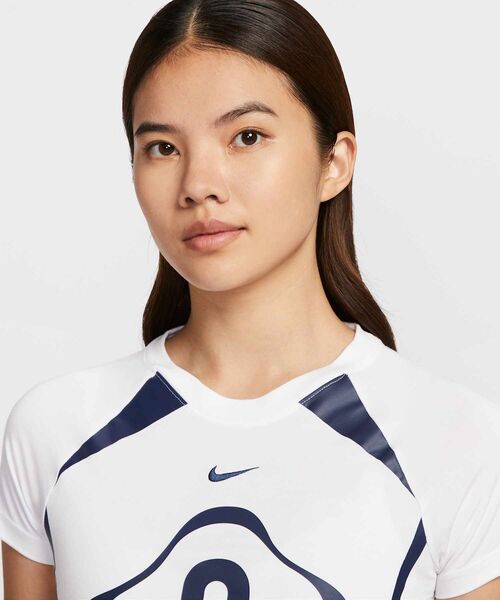 ナイキ スポーツウェア チル ニット ウィメンズ グラフィック T