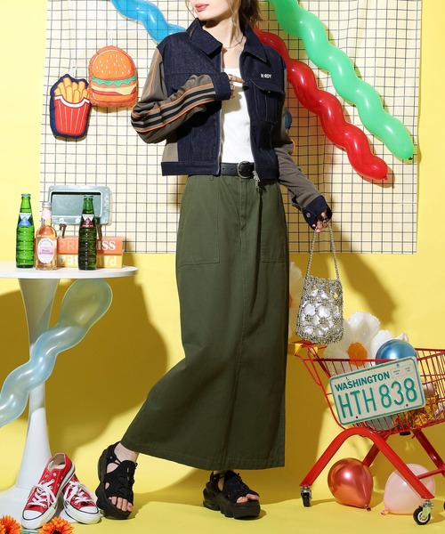 NERDY(ノルディ)の「デニムミックストラックトップ(ジャージ・レディース・レッド/ベージュ/カーキ・M/SS/S)」の16枚目の写真