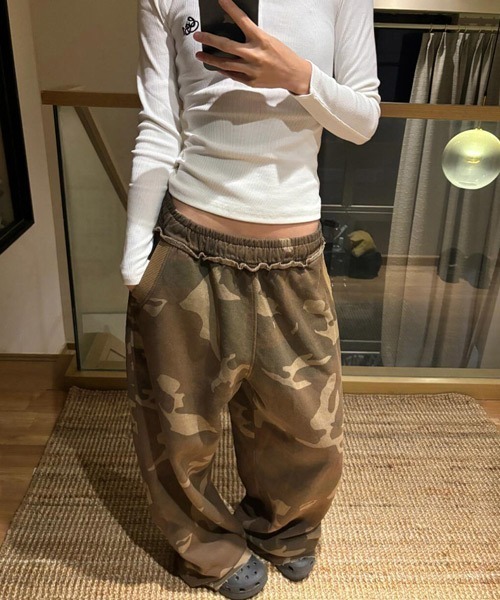 Ressaca(レサーカ)の「ルーズシルエットカモフラージュ柄スウェットパンツ(スウェットパンツ・レディース・カモフラージュ・S/M)」の3枚目の写真