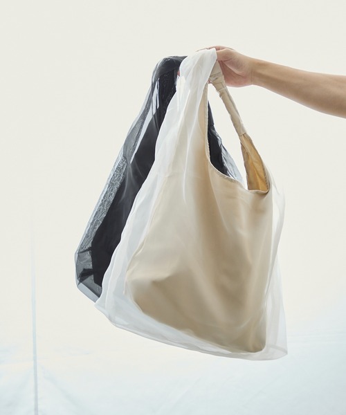 Lunea（ルネア）の「オーガンジートートバッグ（トートバッグ・レディース・アイボリー/ブラック・FREE）」の4枚目の写真