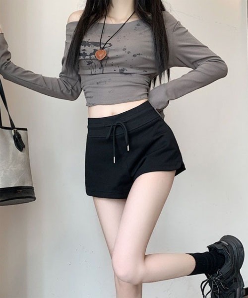 Mayree(メイリー)の「【Mayree】スウェット ショート 薄手 パンツ(スウェットパンツ・レディース・グレー/ブラック・MEDIUM/LARGE/SMALL)」の1枚目の写真