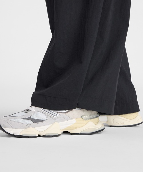 【新品タグ付】New Balance カーゴパンツ ブラック 4サイズ New Balance（ニューバランス） カーゴパンツ ウーブンカーゴパンツ