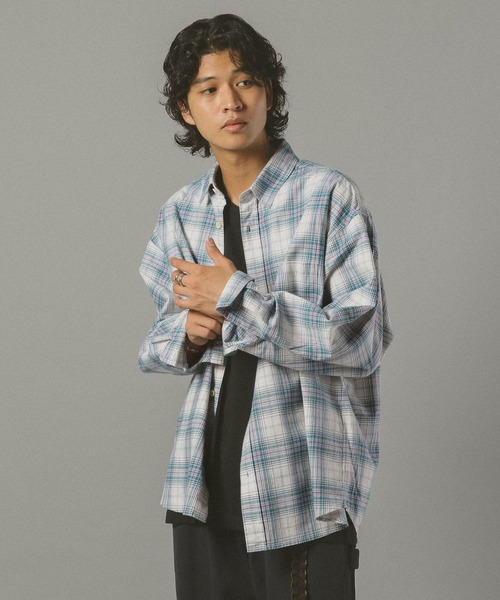 RAGEBLUE（レイジブルー）の「ビッグシルエット/オンブレチェックシャツ（シャツ/ブラウス・メンズ・ブラウン/ホワイト系その他/ネイビー/ブラック・LARGE/SMALL/MEDIUM）」の9枚目の写真