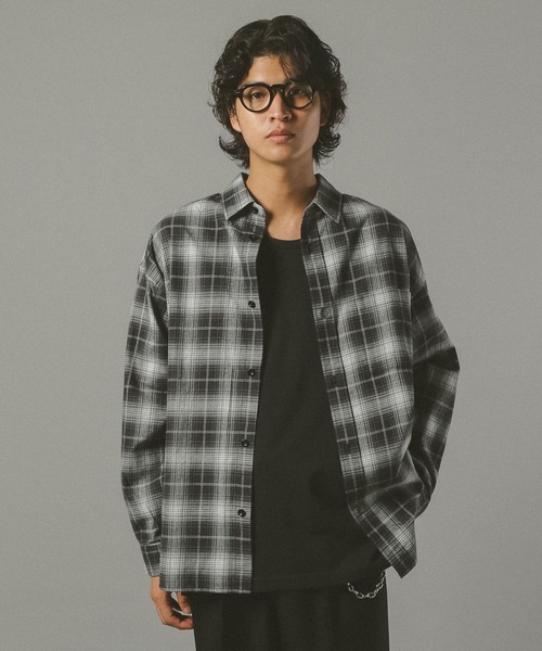 RAGEBLUE（レイジブルー）の「ビッグシルエット/オンブレチェックシャツ（シャツ/ブラウス・メンズ・ブラウン/ホワイト系その他/ネイビー/ブラック・LARGE/SMALL/MEDIUM）」の15枚目の写真