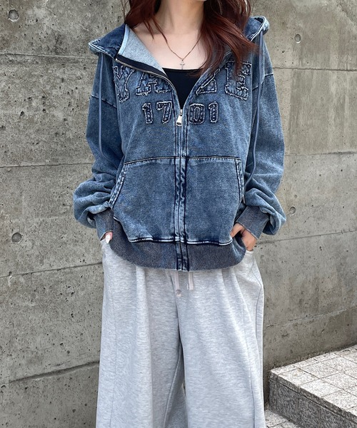 ROGER AND RAW(ロジャーアンドロウ)の「デニムジップアップパーカー(パーカー・レディース・ブラック/ブルー・FREE)」の2枚目の写真