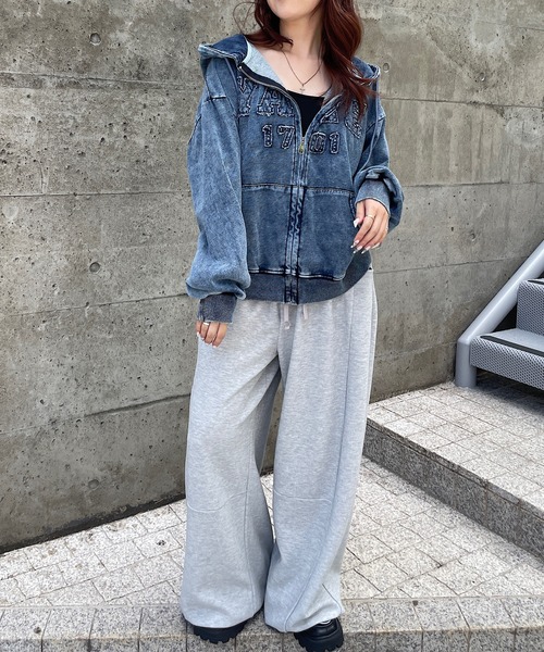 ROGER AND RAW(ロジャーアンドロウ)の「デニムジップアップパーカー(パーカー・レディース・ブラック/ブルー・FREE)」の15枚目の写真